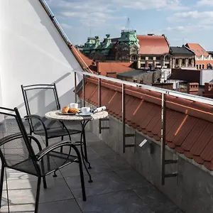 https://aparthotel-new-lux.hotelswroclaw.com