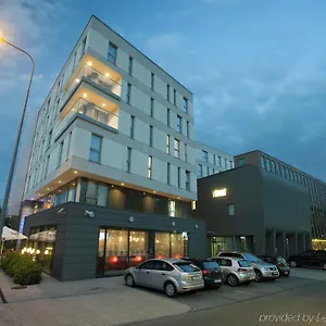 https://best-western-plus-arkon-park.gdanskhotel.org