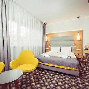 https://vivaldi.poznan-hotels.com